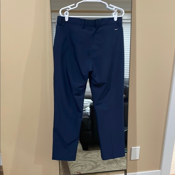 Greg Norman Collection Pants - Picture 3 of 4